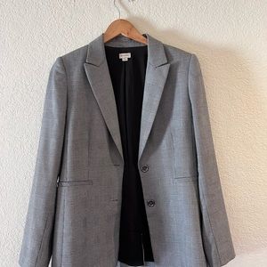 Cremieux Houndstooth Blazer